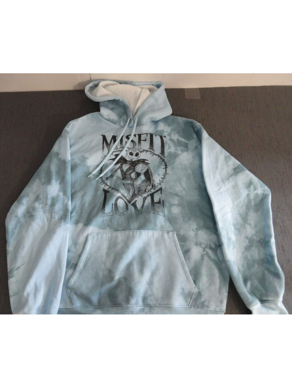 DISNEY'S THE NIGHTMARE BEFORE CHRISTMAS MISFIT LOVE PULLOVER BLUE HOODIE SMALL